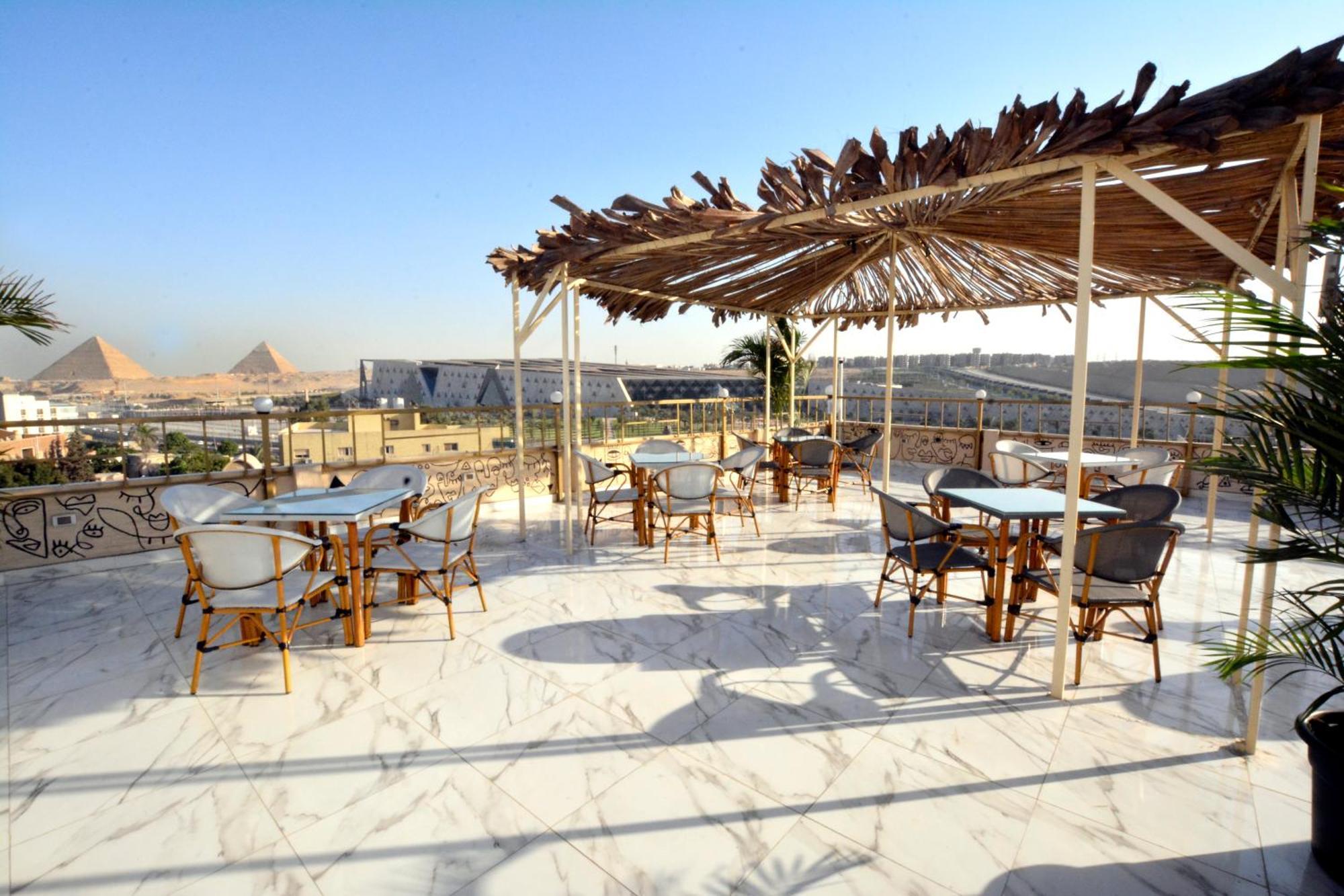 Topview Pyramids And Museum Nazlat as Sammān Dış mekan fotoğraf